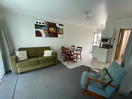 Opononi Lighthouse Motel