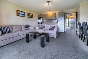 Lakeside Motel & Apartments