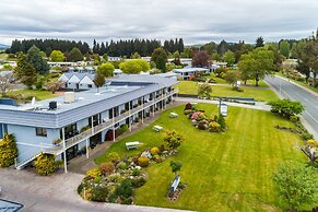Lakeside Motel & Apartments