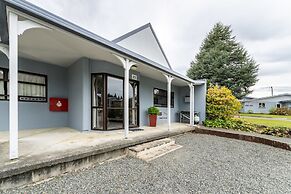 Lakeside Motel & Apartments