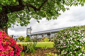 Lakeside Motel & Apartments