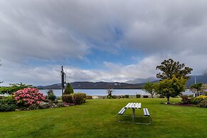 Lakeside Motel & Apartments