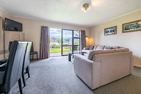 Lakeside Motel & Apartments