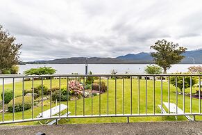 Lakeside Motel & Apartments