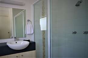 Pacific Palms Motor Inn