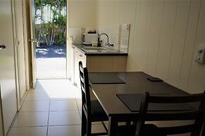 Pacific Palms Motor Inn