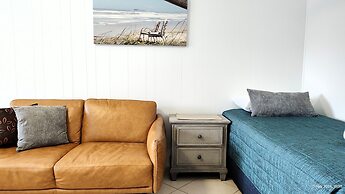 Pacific Palms Motor Inn