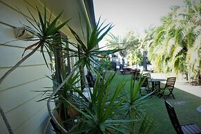 Pacific Palms Motor Inn