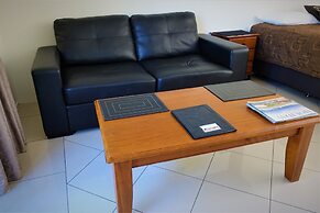 Pacific Palms Motor Inn