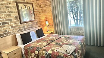 Golden Grain Motor Inn