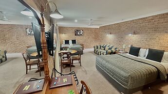 Golden Grain Motor Inn