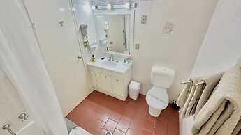 Golden Grain Motor Inn