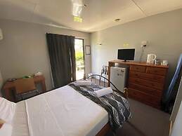 Coal 'n' Cattle Hotel Motel - Moura