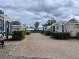 Coal 'n' Cattle Hotel Motel - Moura