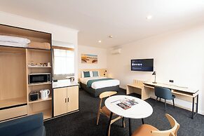 Glenelg Motel