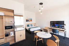 Glenelg Motel