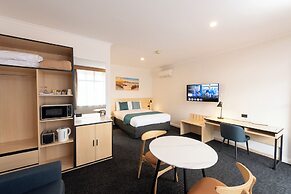 Glenelg Motel