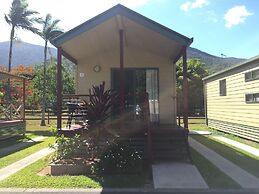 Cairns Crystal Cascades Holiday Park