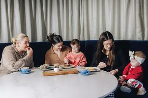 Pippi's At The Point