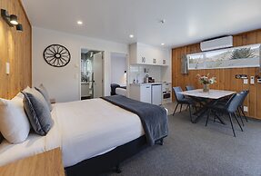 Archway Motel & Chalets