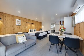 Archway Motel & Chalets