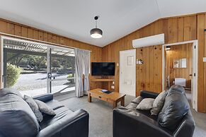 Archway Motel & Chalets