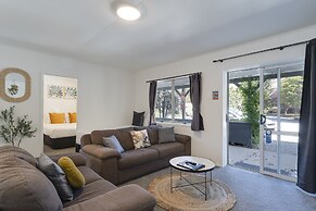 Archway Motel & Chalets