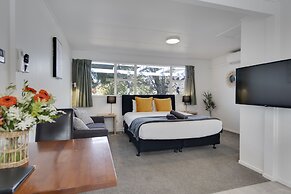 Archway Motel & Chalets