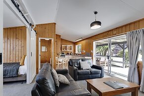 Archway Motel & Chalets