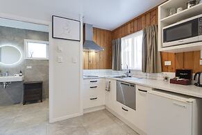 Archway Motel & Chalets