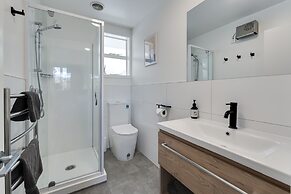 Archway Motel & Chalets