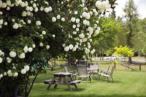 Archway Motel & Chalets