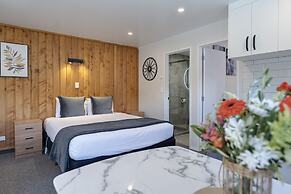 Archway Motel & Chalets