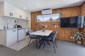 Archway Motel & Chalets