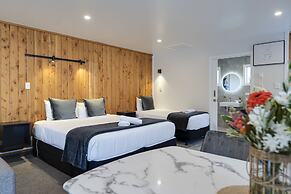 Archway Motel & Chalets