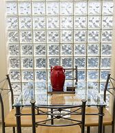 The Reef Beachfront Apartments