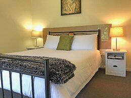 Valley Farm Vineyard Cottages