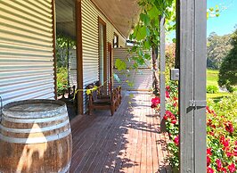 Valley Farm Vineyard Cottages