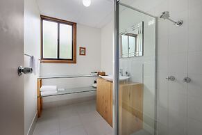 Valley Farm Vineyard Cottages