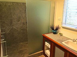 Valley Farm Vineyard Cottages