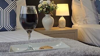 Tower Junction Motor Lodge