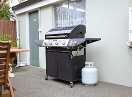 Tower Junction Motor Lodge