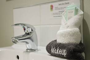 Tower Junction Motor Lodge