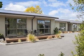 Tower Junction Motor Lodge