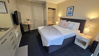 Tower Junction Motor Lodge