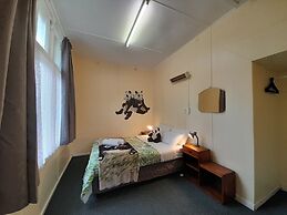 Noah's Ark Backpackers