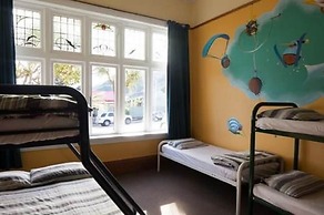 Noah's Ark Backpackers