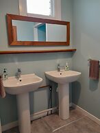 Noah's Ark Backpackers