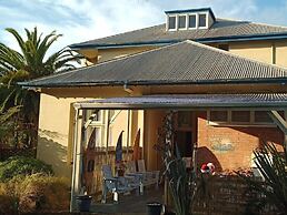 Noah's Ark Backpackers