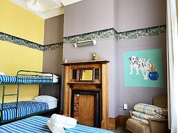 Noah's Ark Backpackers